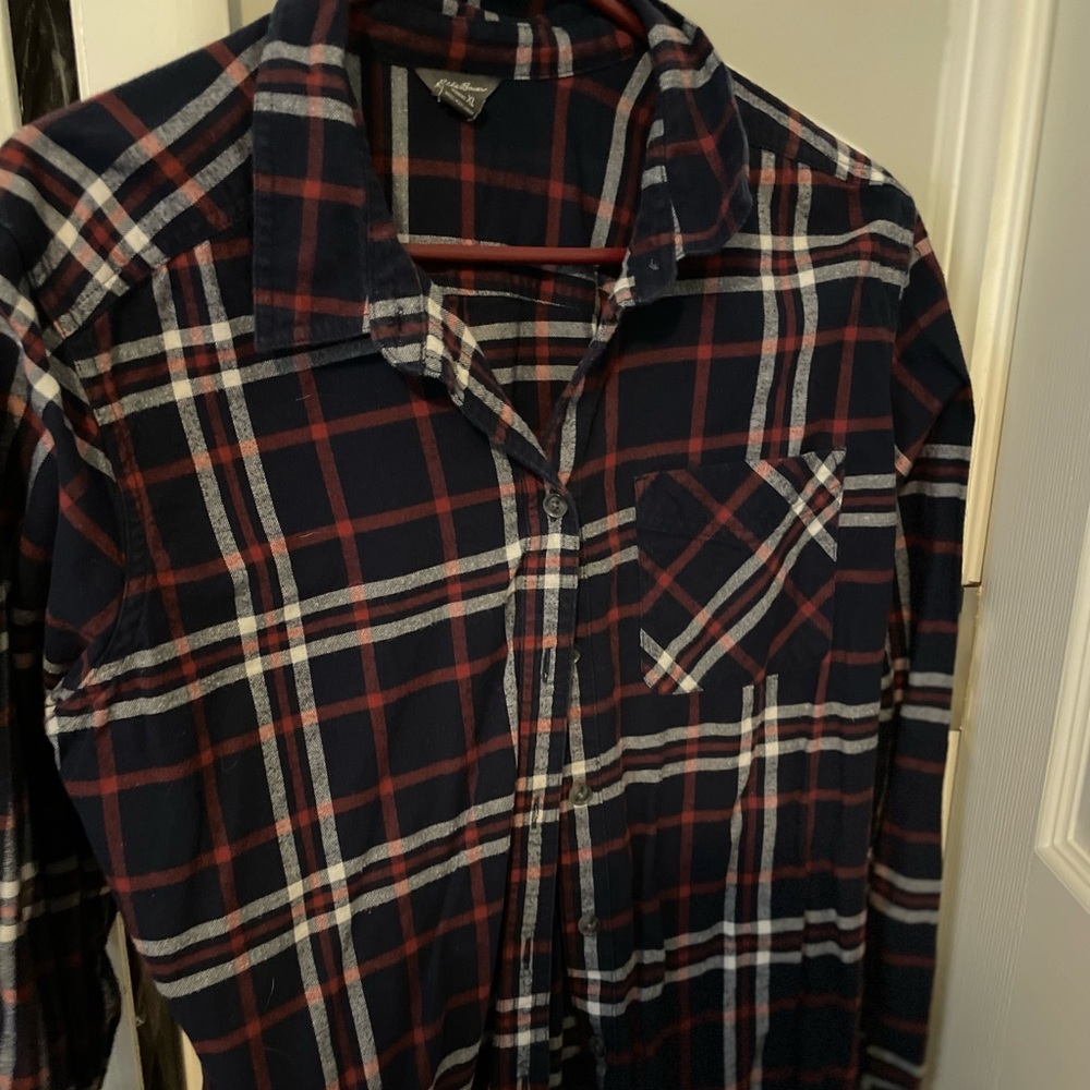 Navy and burgundy Eddie Bauer flannel, XL